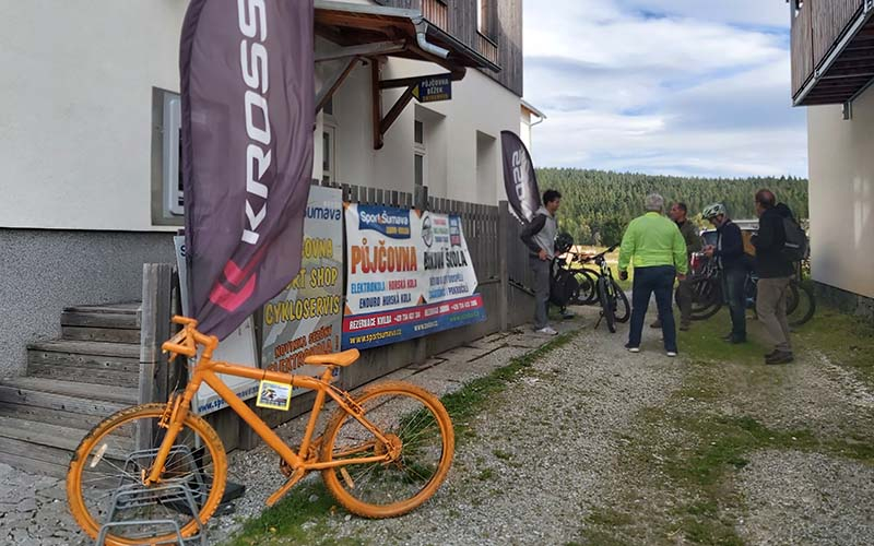 Wir starten beim Fahrradverleih