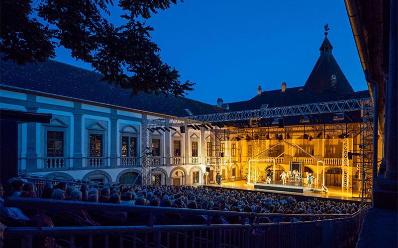 Bühne und Zuschauerraum Schloss Kobersdorf, Foto © Schloss-Spiele Kobersdorf, Andreas Hafenscher