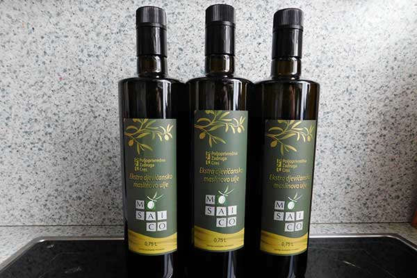 Die Produkte unseres Begehrens: Das Olivenöl aus Cres 