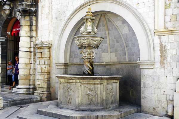 Der Kleine Onofriobrunnen in Dubrovnik