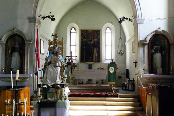 Im Inneren der Kathedrale von Trogir