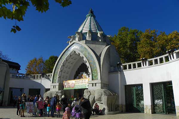 Der Eingang zum Budapester Zoo