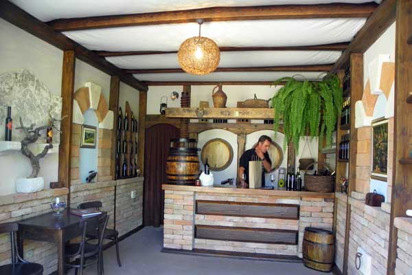 Der Verkaufsraum vom Weingut Andričević