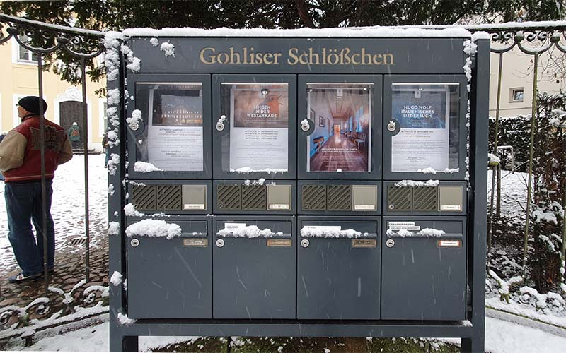 Vor dem Gohliser Schlösschen