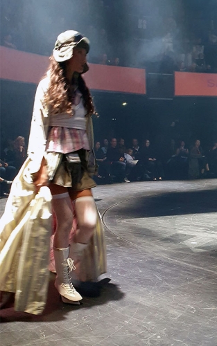 Designblok Modeschauen Hf15