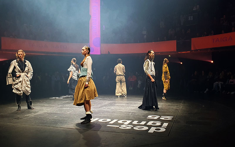 Bei der Modeschau -Designblok 2025 Prag