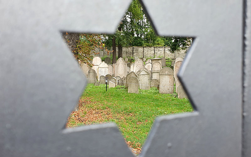 Blick in den jüdischen Friedhof