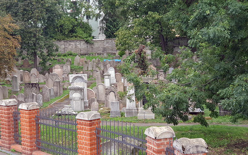 Blick zum jüdischen Friedhof