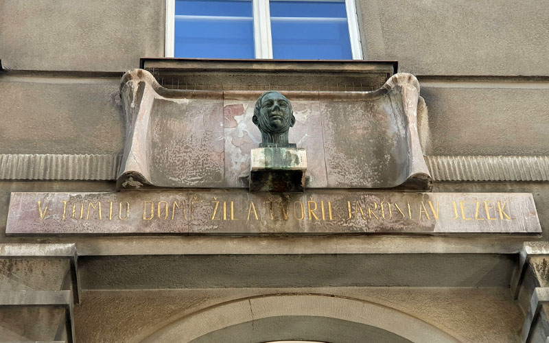 Das blaue Zimmer von Jaroslav Ježek