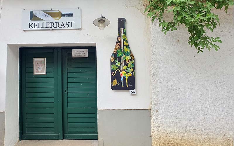 In einer Kellergasse in Poysdorf