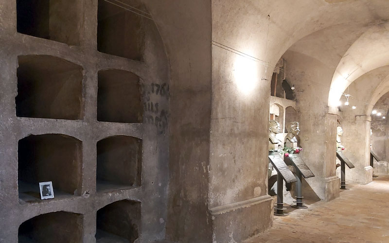 Blick ins Innere der Krypta