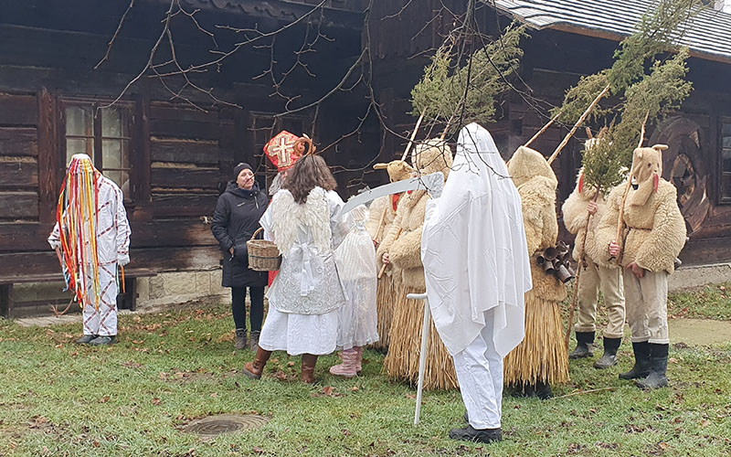 Weihnachtsmarkt Roznov43