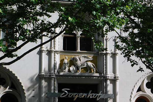 Der neu renovierte Dogenhof
