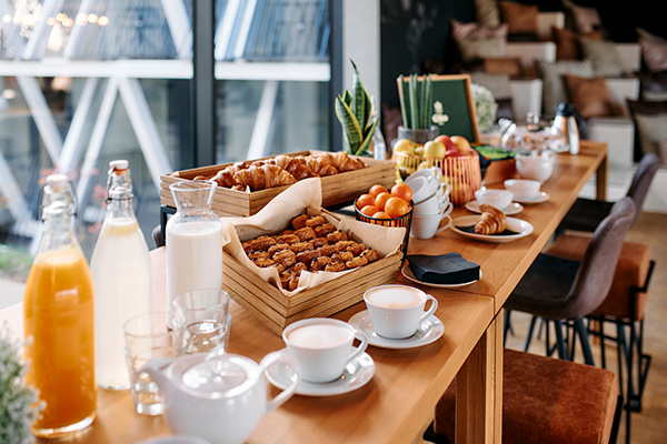 Wunderbares Frühstück wartet auf den Gast, Hotel Maestoso (Foto © Holding Kobilarna Lipica)