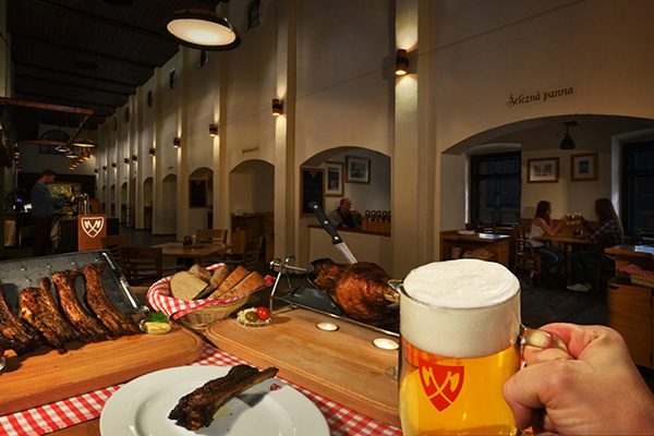 Blick ins Restaurant Masné krámy (Foto © Südböhmische Tourismuszentrale))