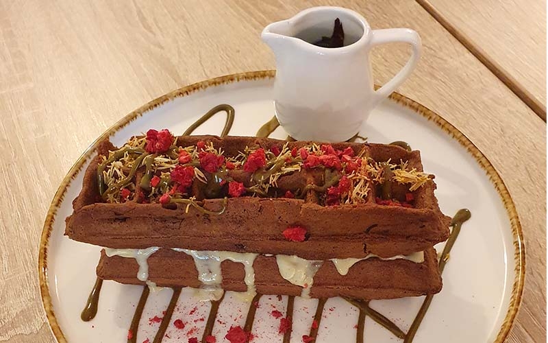 Waffel im Café in der Villa Primavesi
