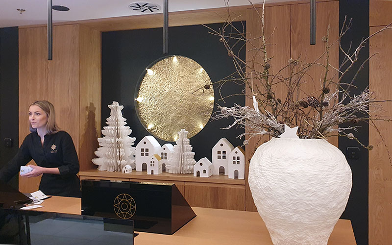 Rezeption des Hotels Prior in Zlín