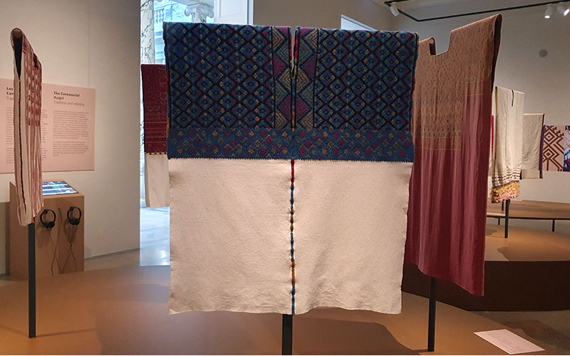 Blick zu den traditionellen Huipils