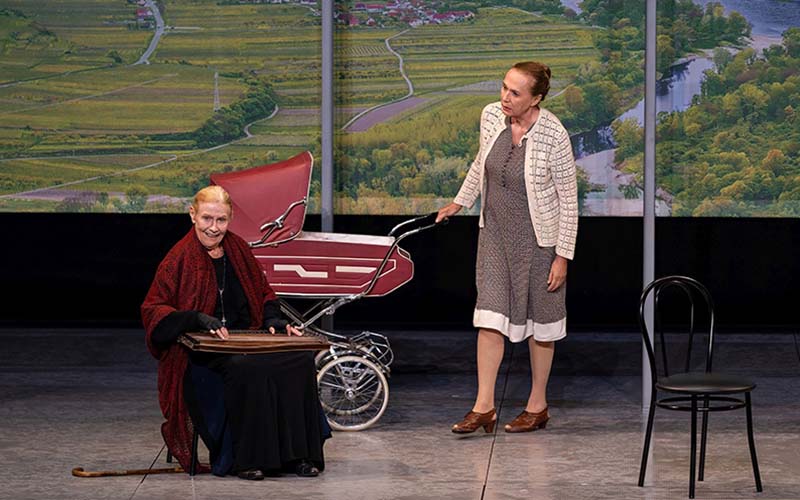 Johanna Mertinz, Alexandra Hilverth (Foto © Schloss-Spiele Kobersdorf, Vogus)