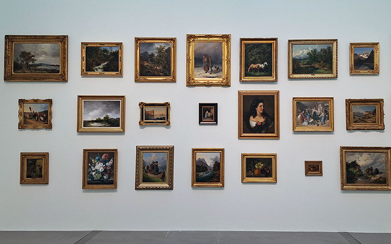 Die "Biedermeier"-Wand