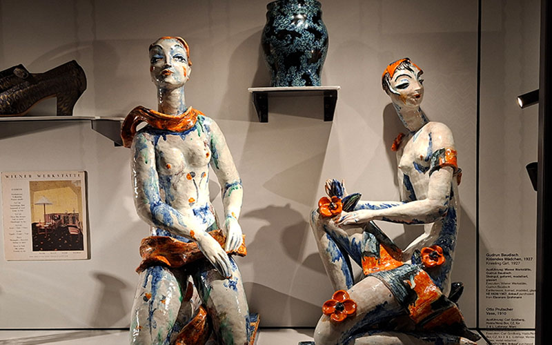 Blick in die Vitrine