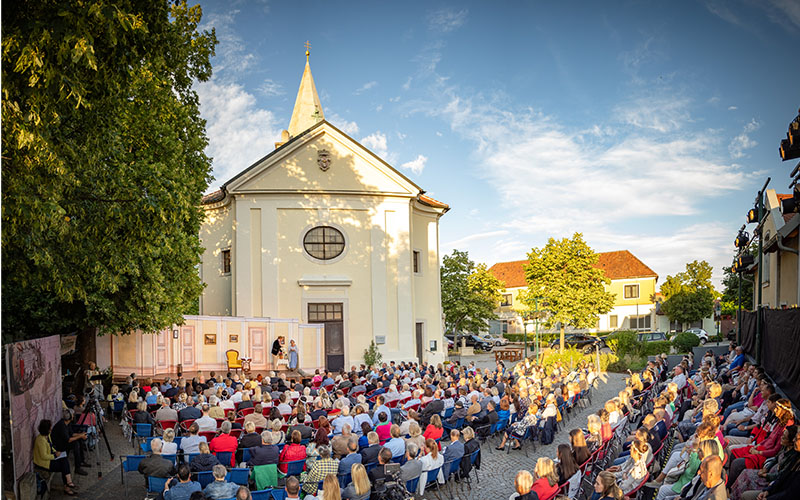 Der Spielort (Foto © KBB, Theater Sommer Parndorf, Andreas Hafenscher)