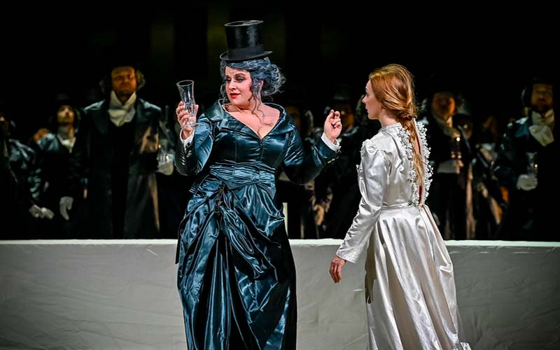 Die Fürstin verführt den Prinzen (Foto ©  Janáček Theater, Marek Olbrzymek)