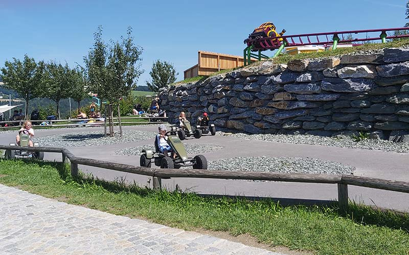 Eine Runde Go-Cart muss sein