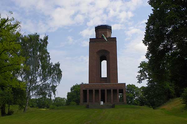 Der Bismarckturm in Burg