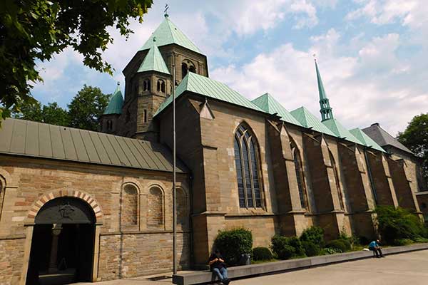 Blick auf den Dom in Essen 