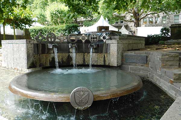 Der Brunnen im Domhof 