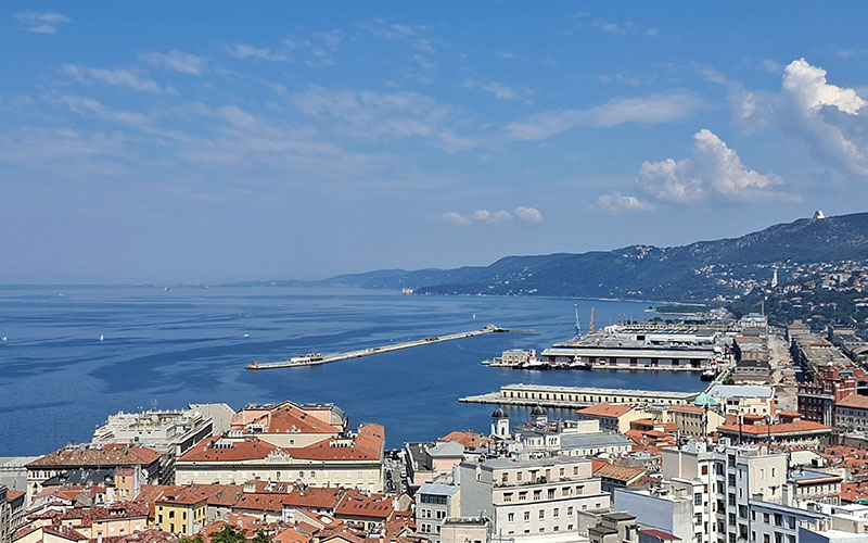 Ausblick auf die Stadt vom Castello San Giusto