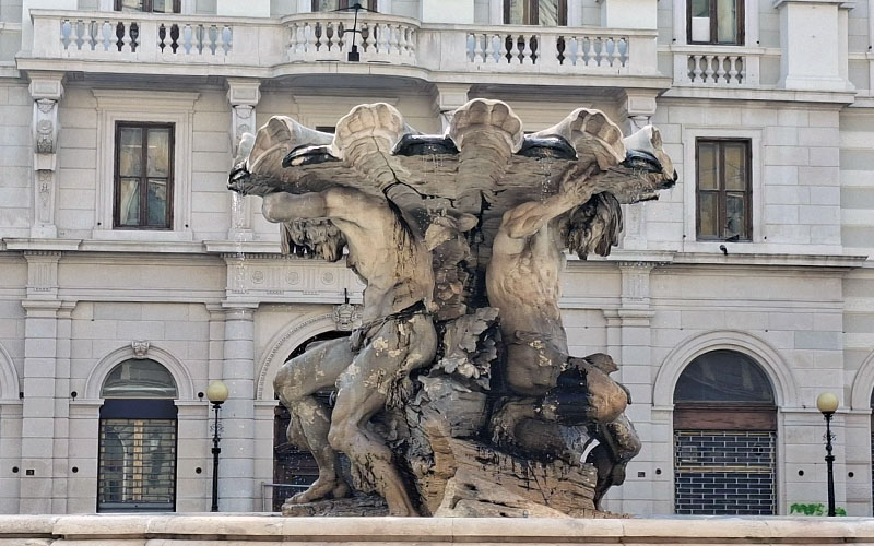 Triest - Blick zum Tritonenbrunnen