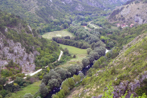 Blick von der Festung ins Tal