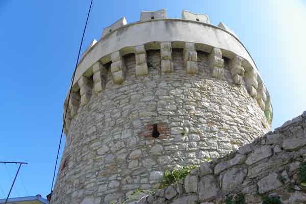 Der Turm von Veli Lošinj 