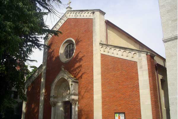 Die Pfarrkirche der Heiligen Pelagius und Maximilian