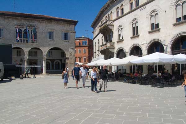 Das Forum in Pula