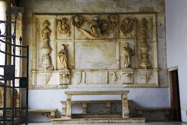 Die Stadtloggia in Trogir - Das Relief über dem Richtertisch