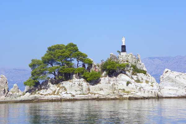 Die Madonna im Hafen von Trpanj