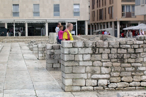 Blick auf das römische Forum in Zadar