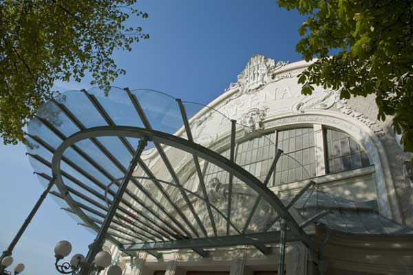 Eingang Sommerarena Baden (Foto © Christian Husar)