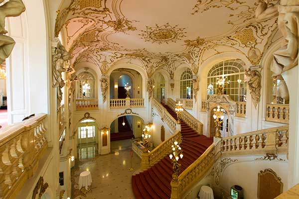 Im Grazer Opernhaus (Foto © Graz Tourismus, Harry Schiffer) 