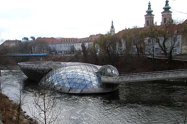 Blick auf die Murinsel 