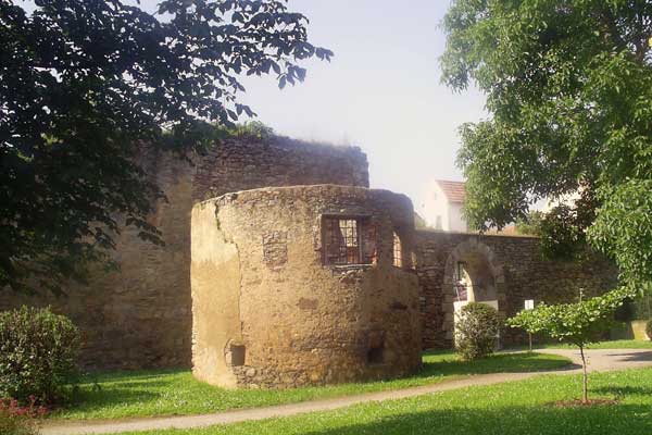 Blick auf die Stadtmauer 