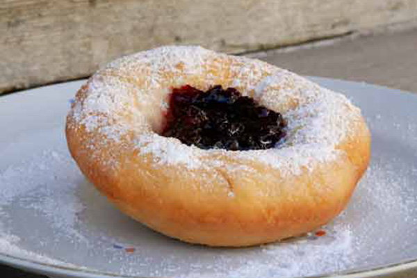 Krapfen auf der Brentenjochalm (Foto © Ferienland Kufstein)