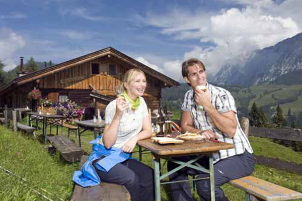 Die Berge laden zum Wandern ein (Foto © Ferienland Kufstein) 