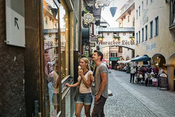 Das Auracher Löchl und die Römerhofgasse (Foto © TVB Kufsteinerland) 