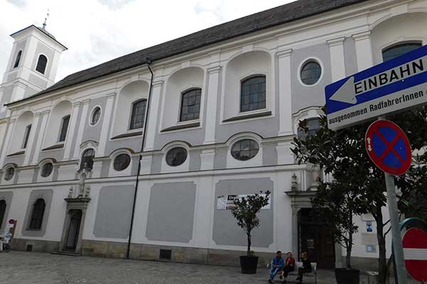 Blick auf die Minoritenkirche 