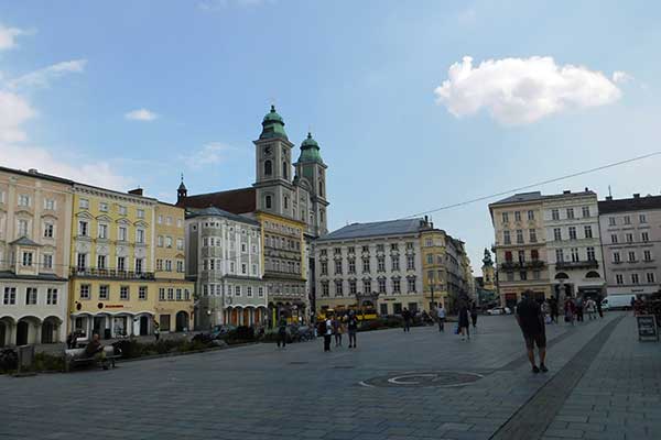 Blick auf den Linzer Hauptplatz 