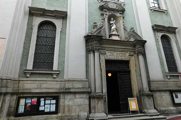 Eingang zum Alten Dom in Linz 